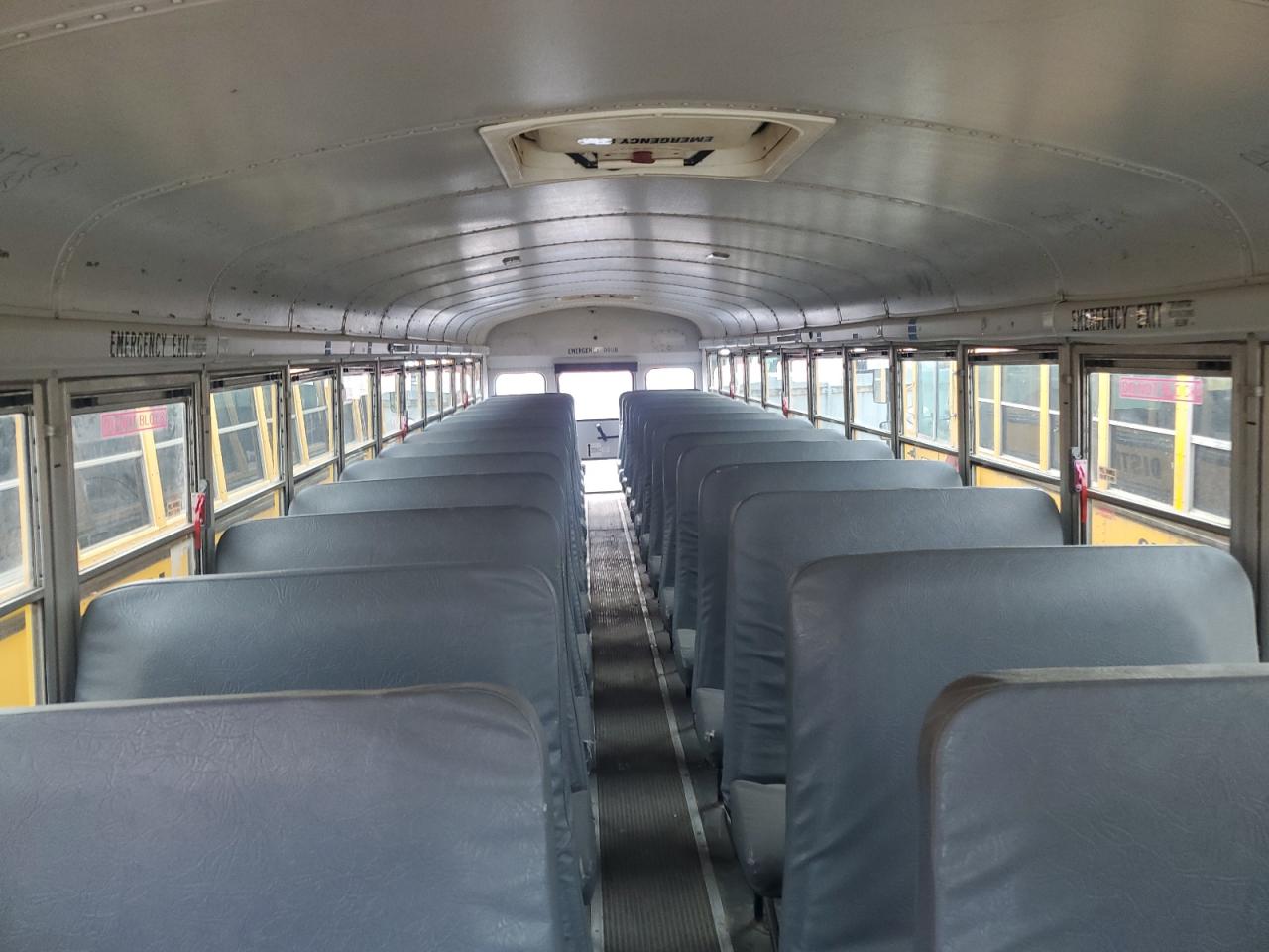 Lot #3263668724 2011 THMO SAF-T-LINER HDX