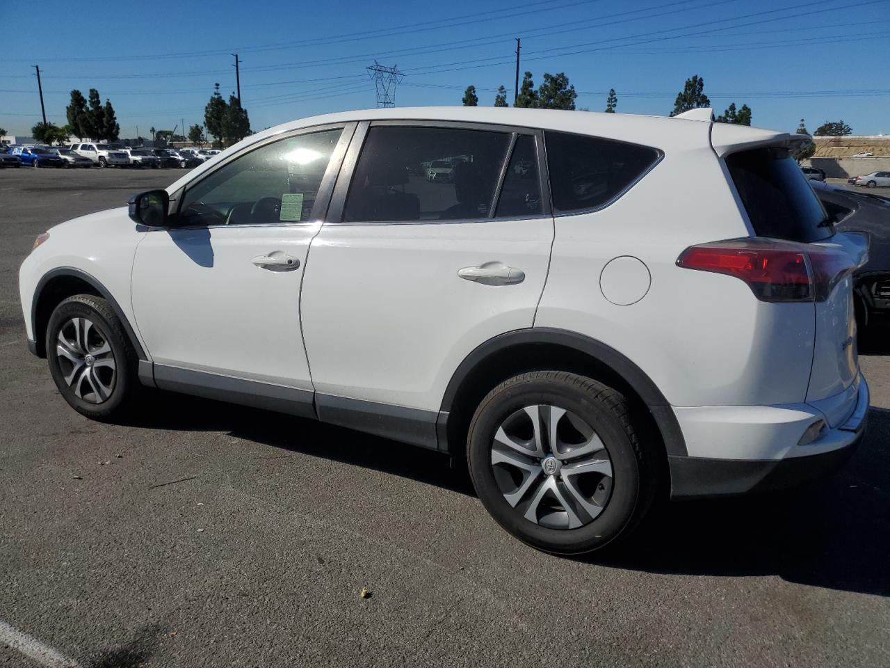 TOYOTA RAV4 LE