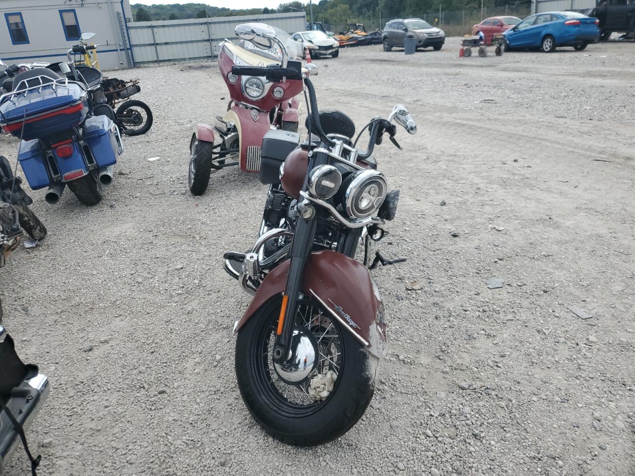 Lot #3274729803 2018 HARLEY-DAVIDSON FLHCS HERI