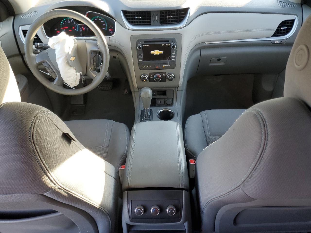 Lot #3304888576 2017 CHEVROLET TRAVERSE L