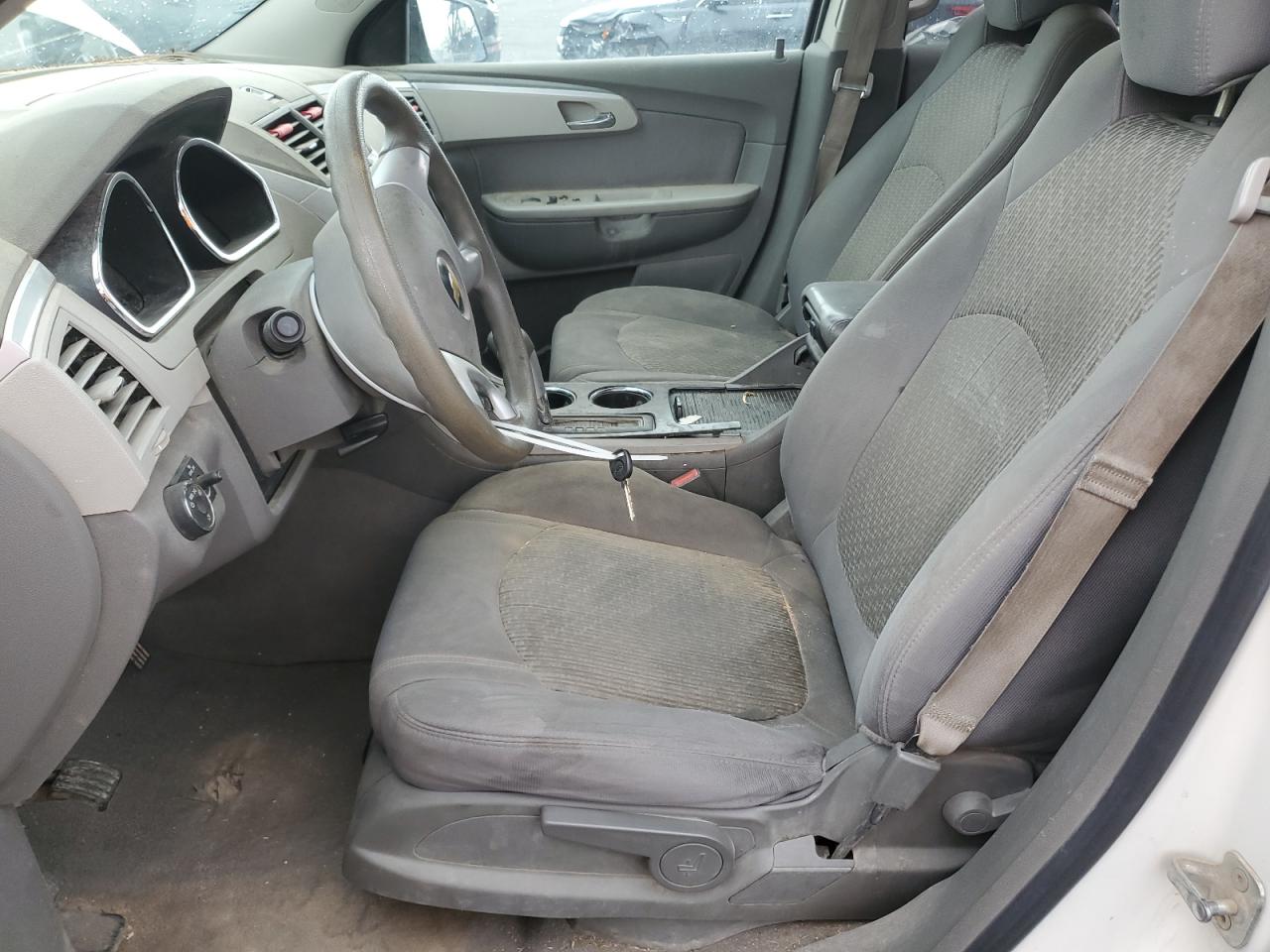 CHEVROLET TRAVERSE LS