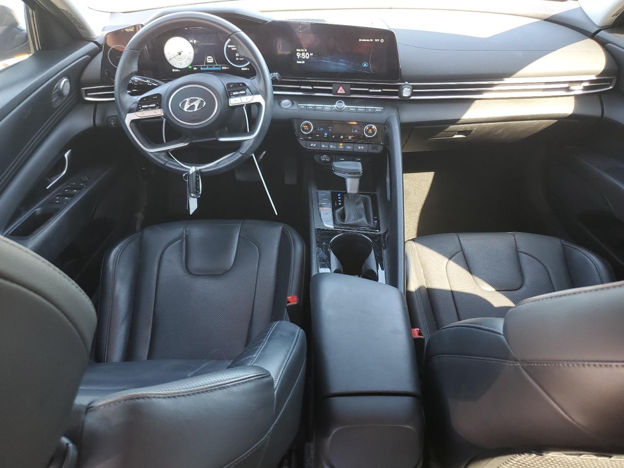 HYUNDAI ELANTRA LIMITED