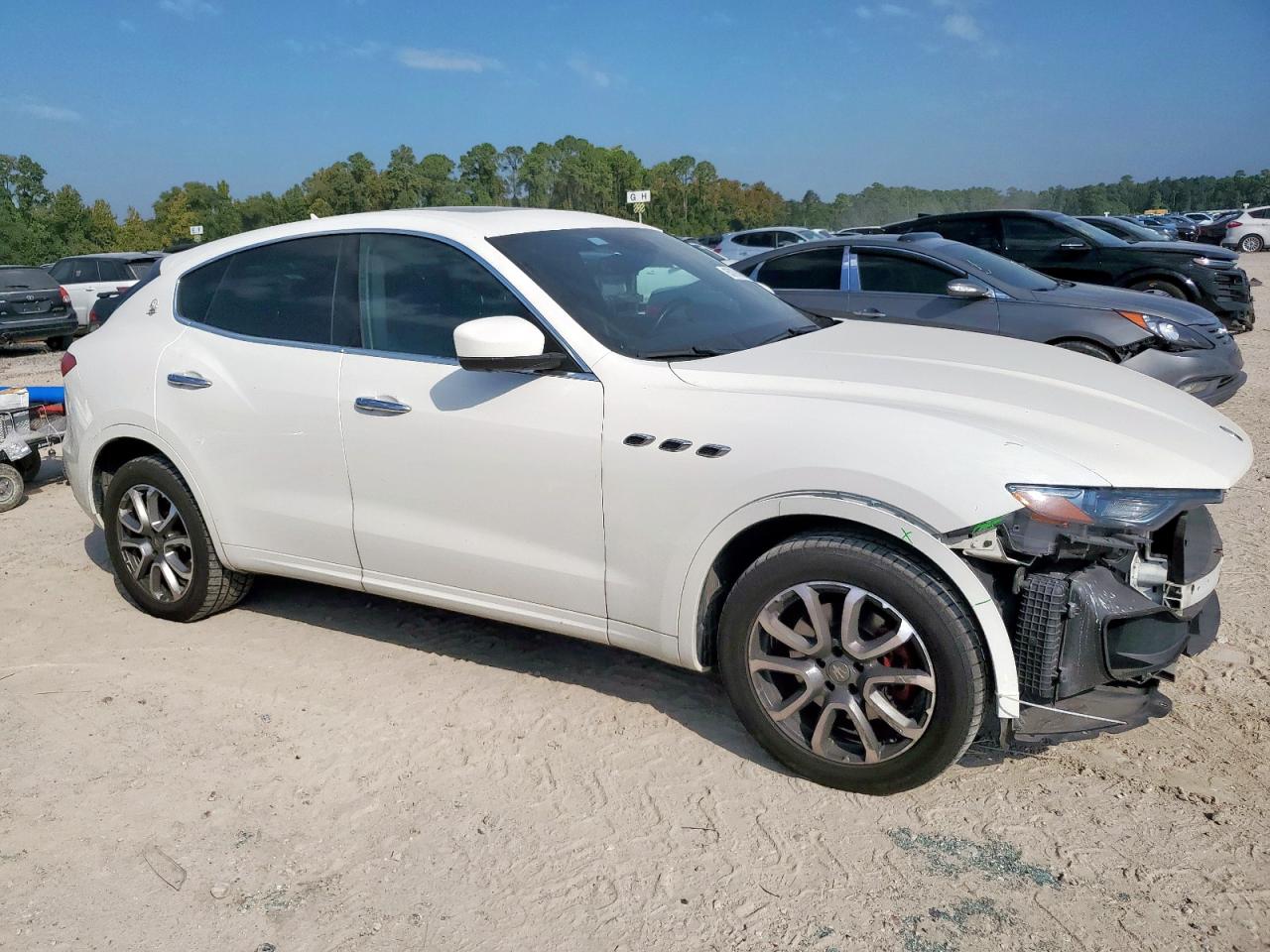 MASERATI LEVANTE