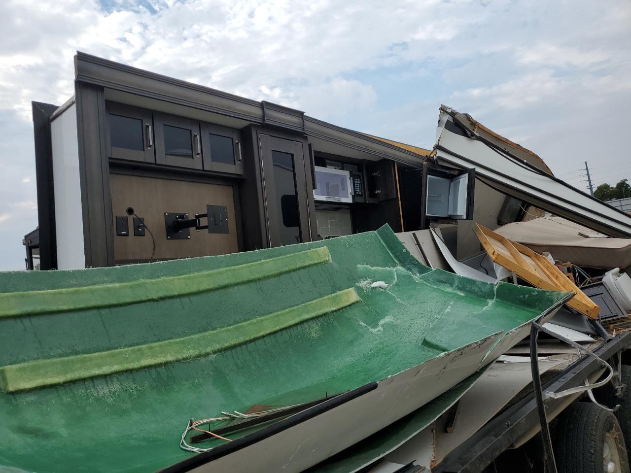 Lot #3304646943 2022 REFL TRAVELTRAI