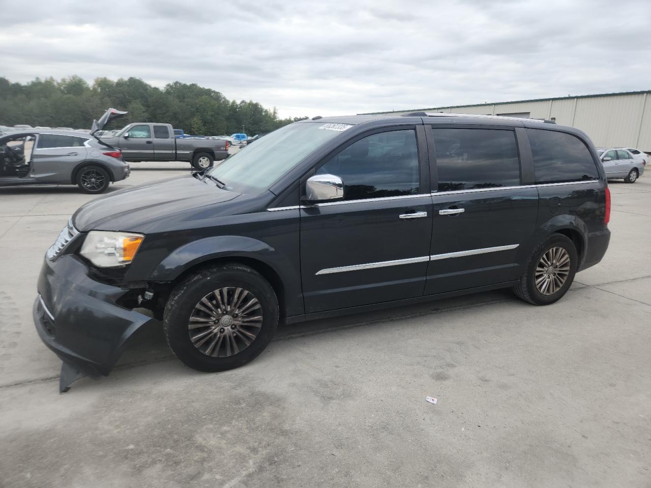 CHRYSLER TOWN & COUNTRY LIMITED