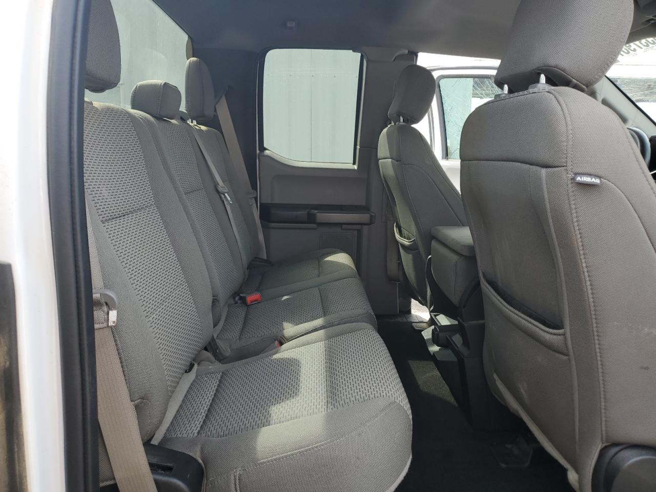 FORD F-150 SUPER CAB