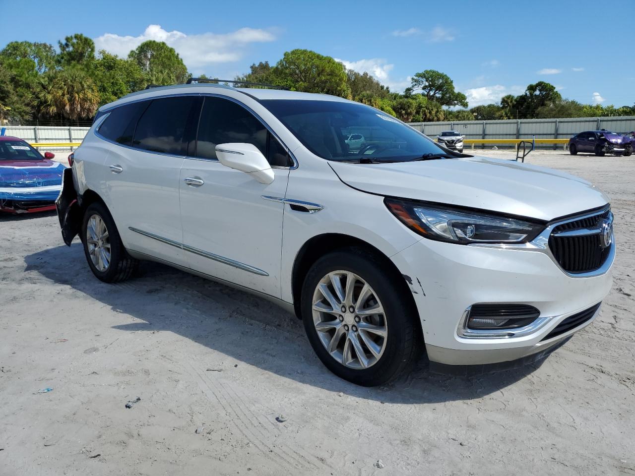 BUICK ENCLAVE ESSENCE