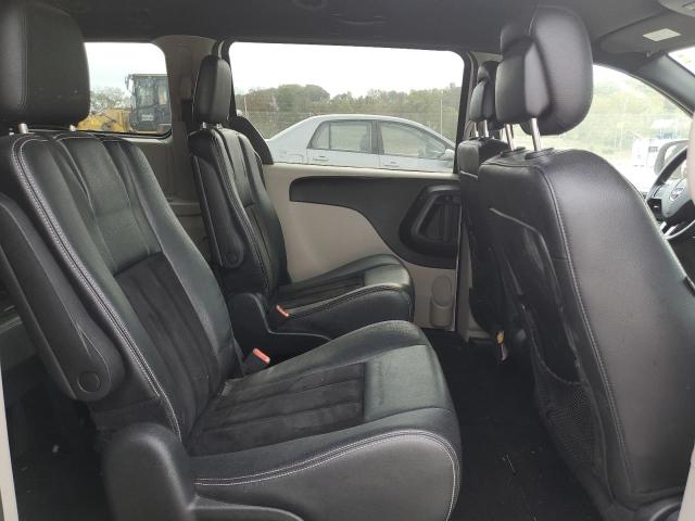 2017 DODGE GRAND CARA 2C4RDGCGXHR858302