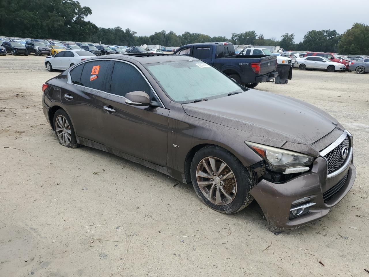 INFINITI Q50 PREMIUM