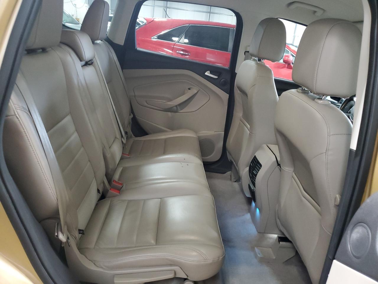 FORD ESCAPE TITANIUM