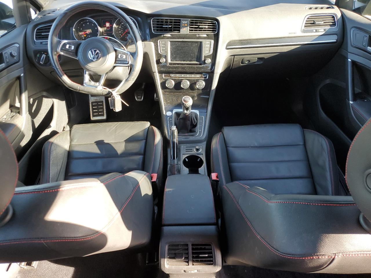 VOLKSWAGEN GOLF GTI S/SE