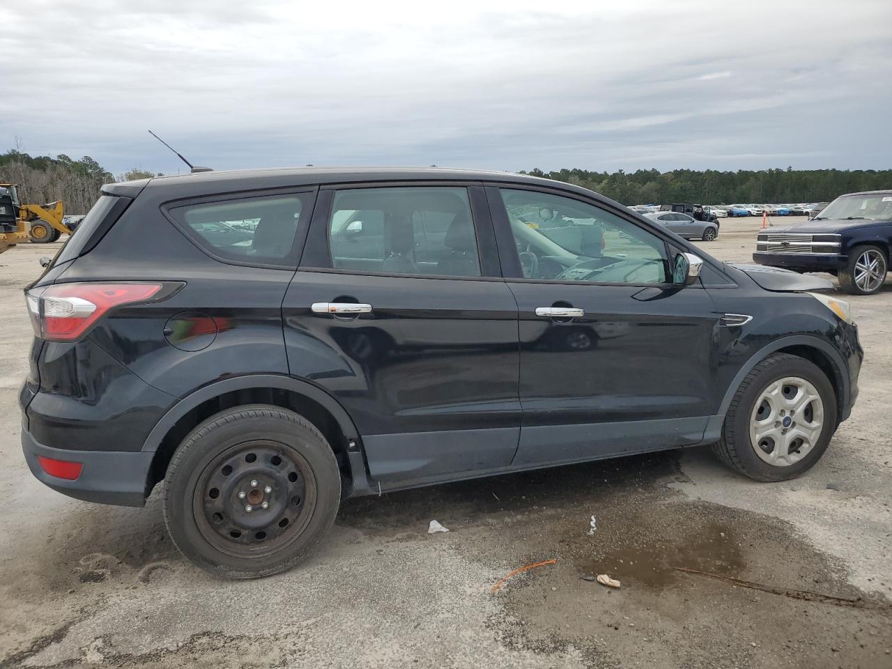 FORD ESCAPE S