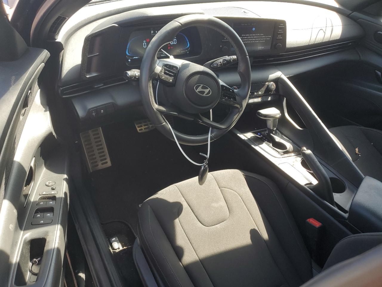 HYUNDAI ELANTRA SEL SPORT