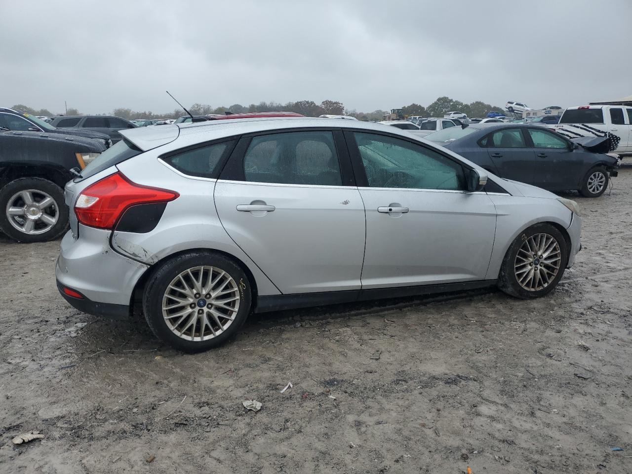 FORD FOCUS TITANIUM