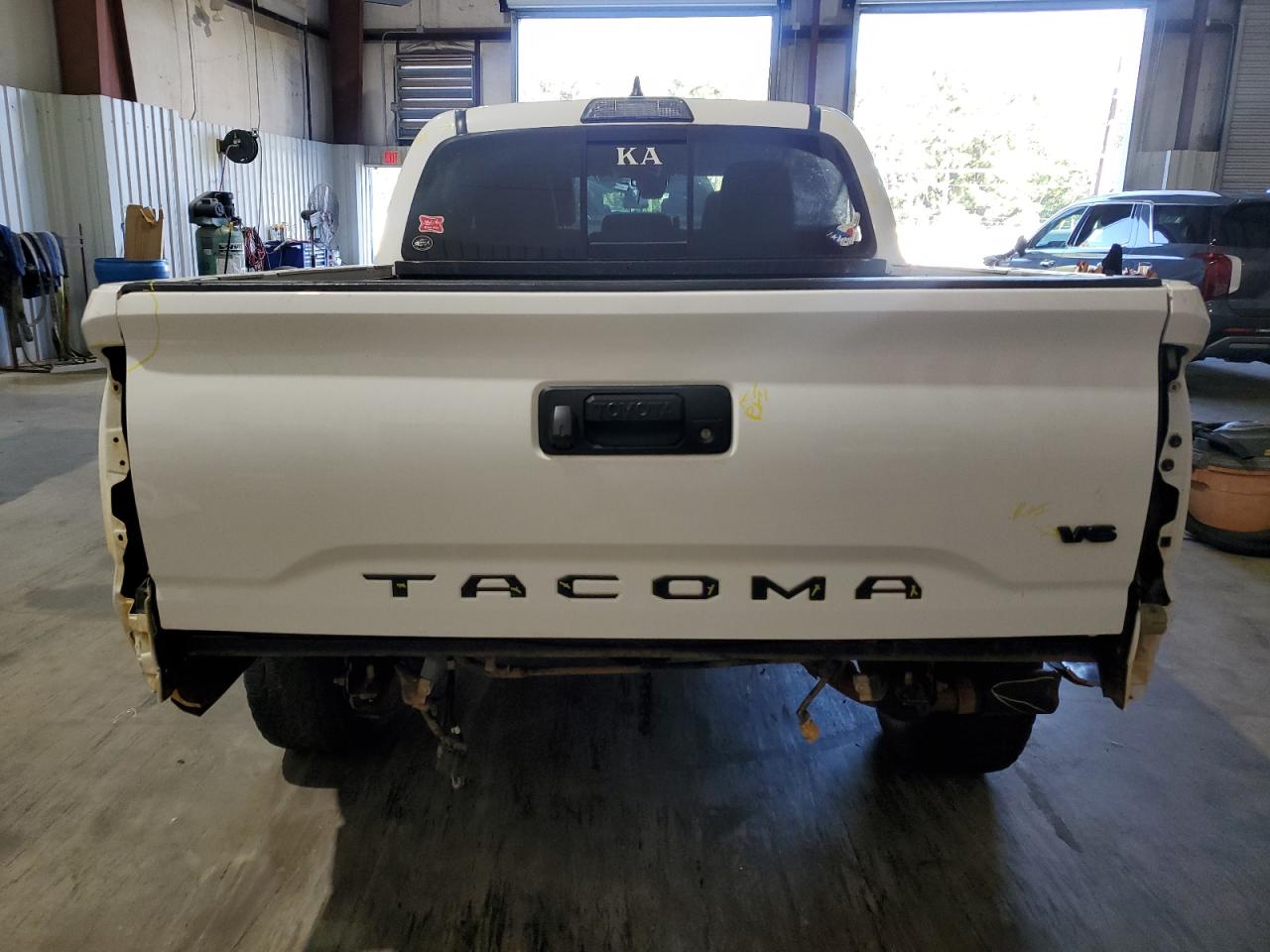 TOYOTA TACOMA DOUBLE CAB
