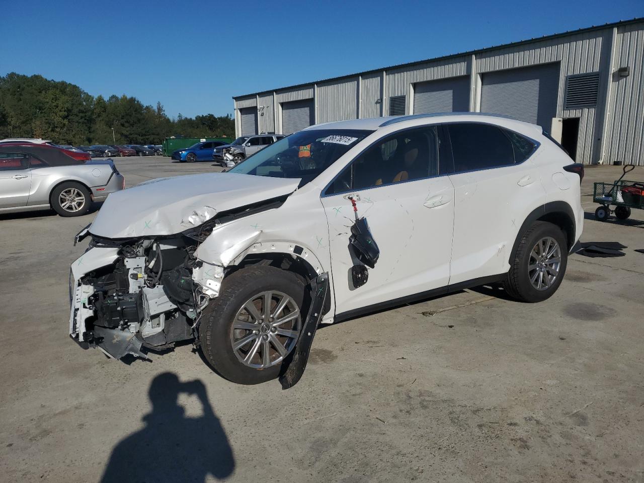 LEXUS NX 300 BASE