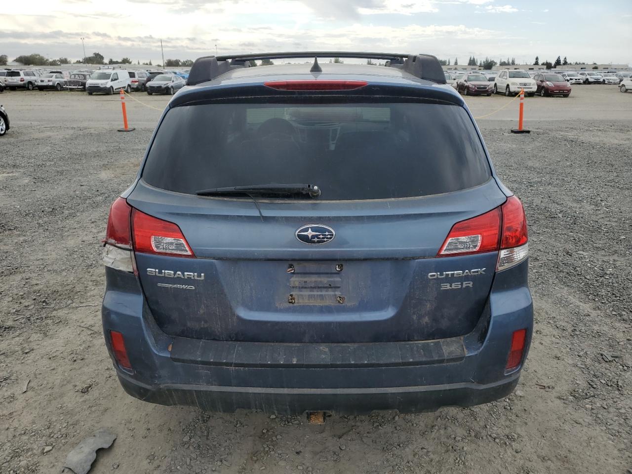 SUBARU OUTBACK 3.6R LIMITED