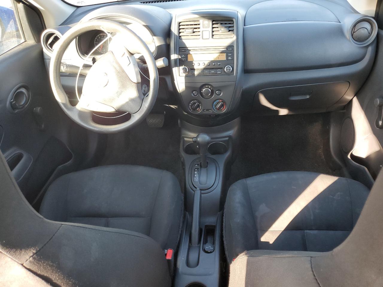 NISSAN VERSA S
