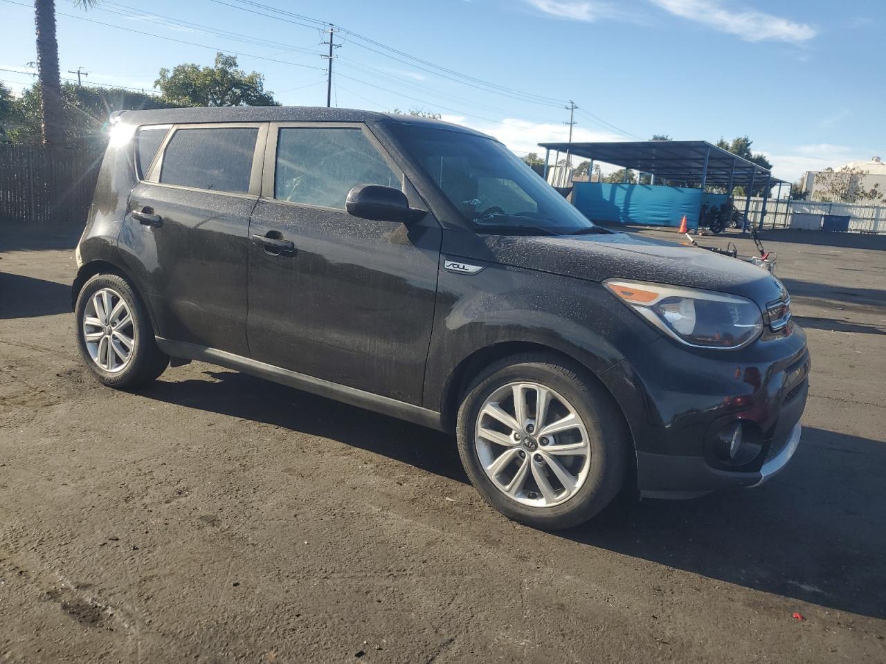 Lot #3303556033 2017 KIA SOUL +