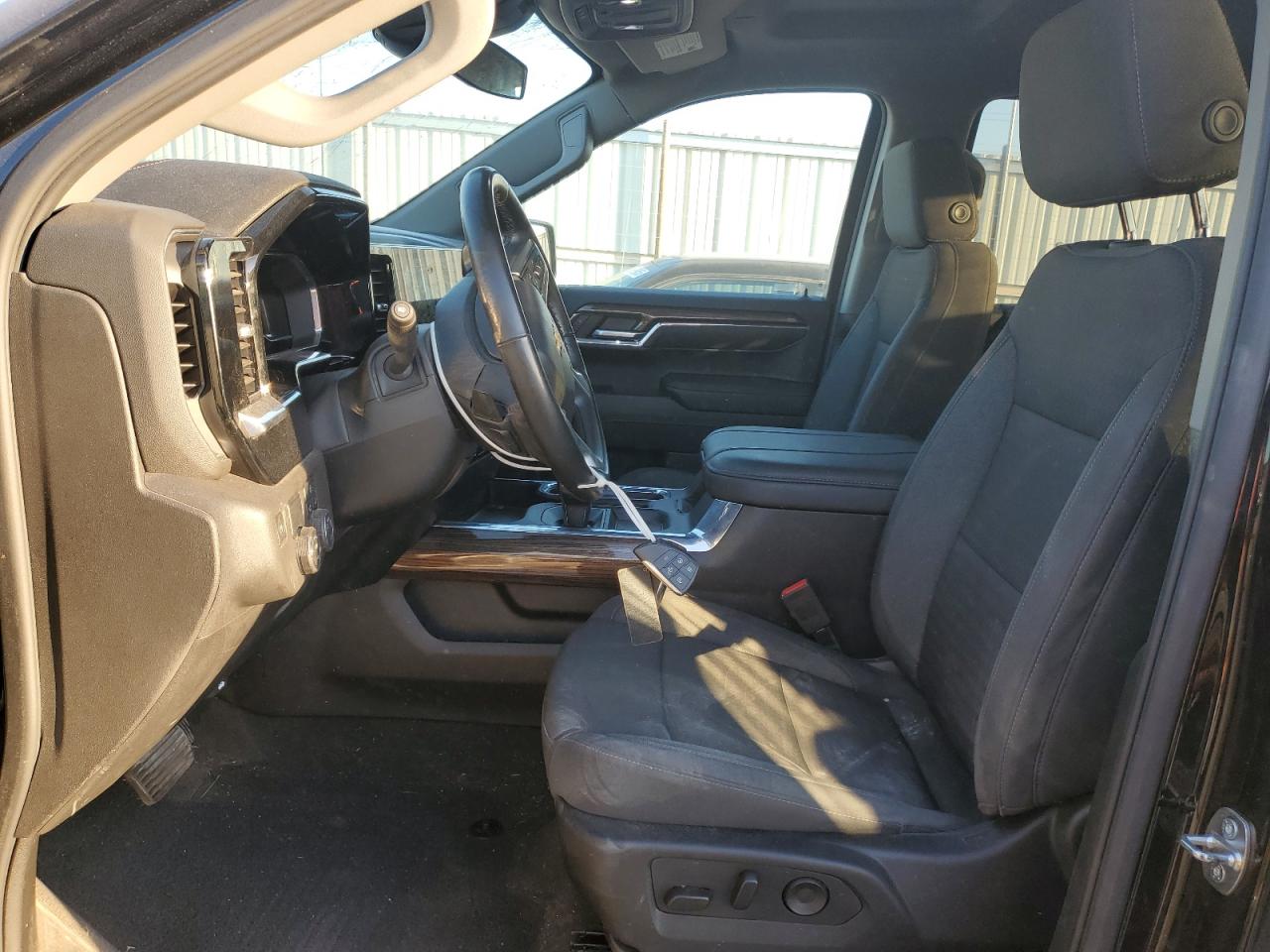 CHEVROLET SILVERADO C1500 LT