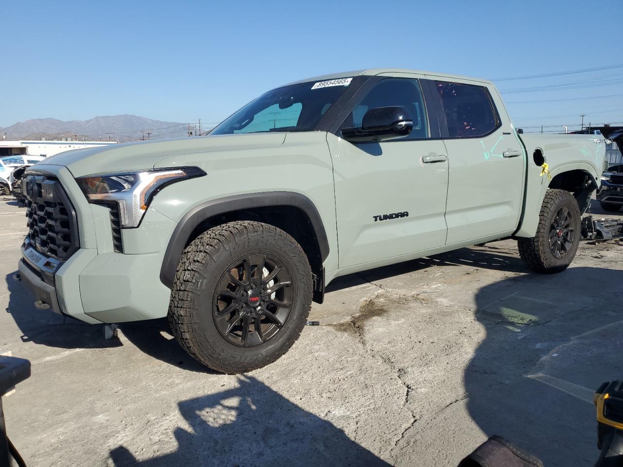 TOYOTA TUNDRA CREWMAX LIMITED