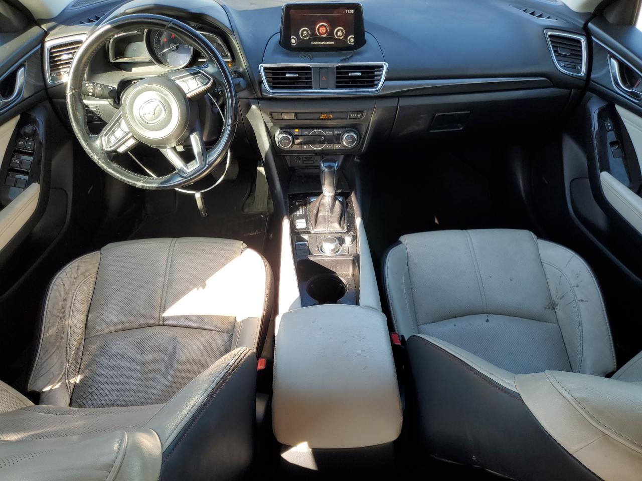 MAZDA 3 GRAND TOURING