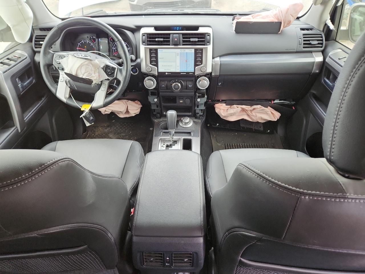 TOYOTA 4RUNNER SR5/SR5 PREMIUM