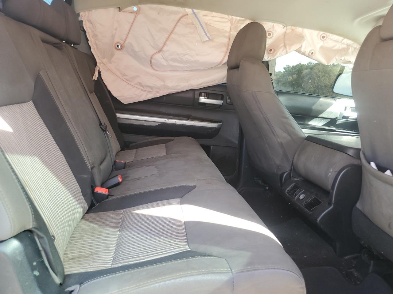 TOYOTA TUNDRA CREWMAX SR5