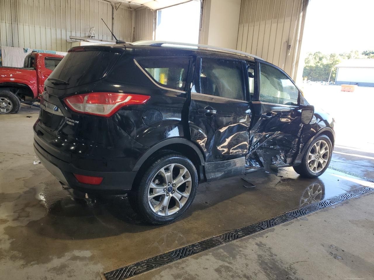 FORD ESCAPE TITANIUM