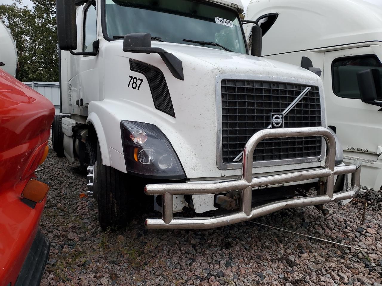Lot #3282517875 2008 VOLVO VN VNL