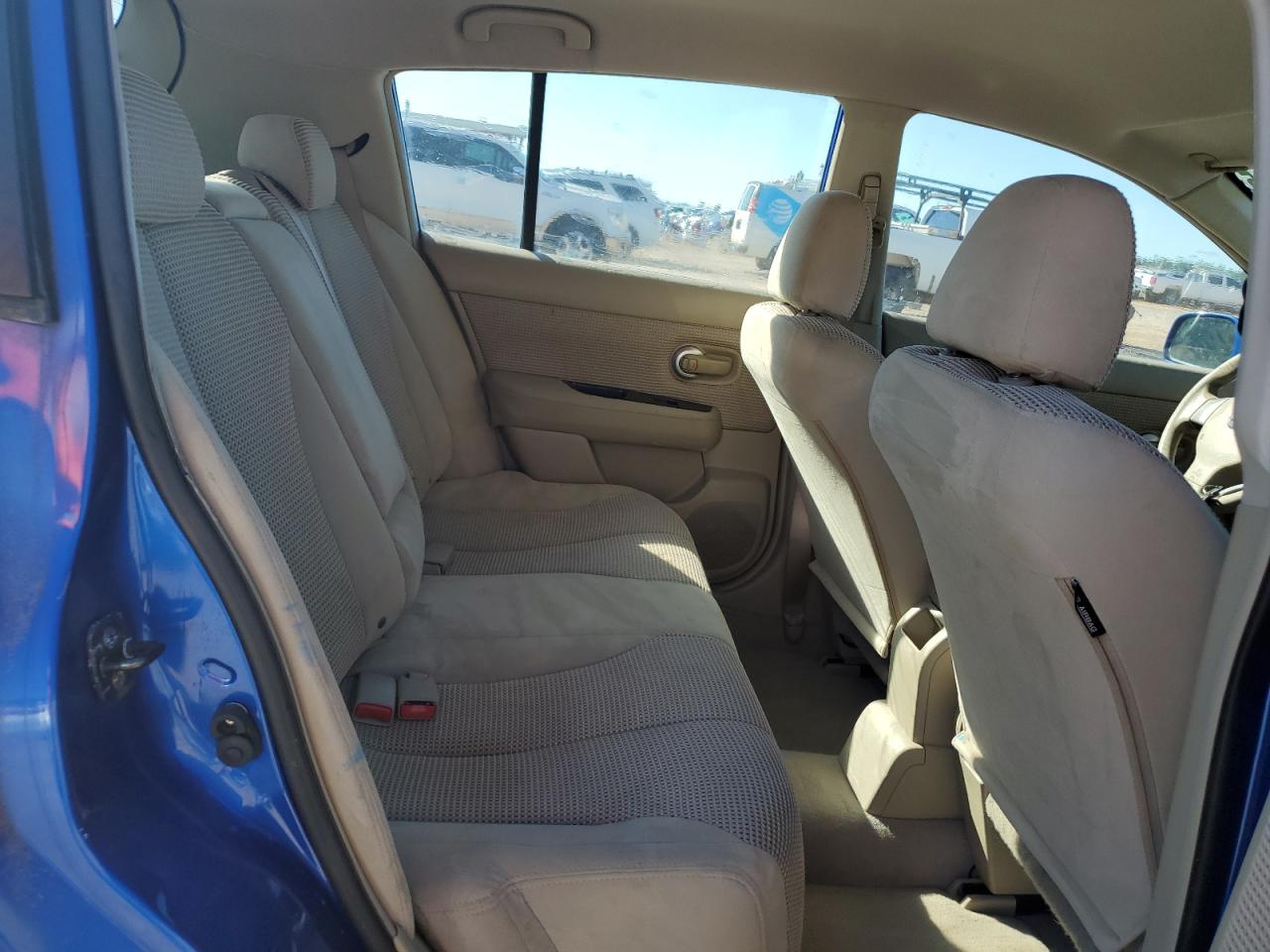 NISSAN VERSA S