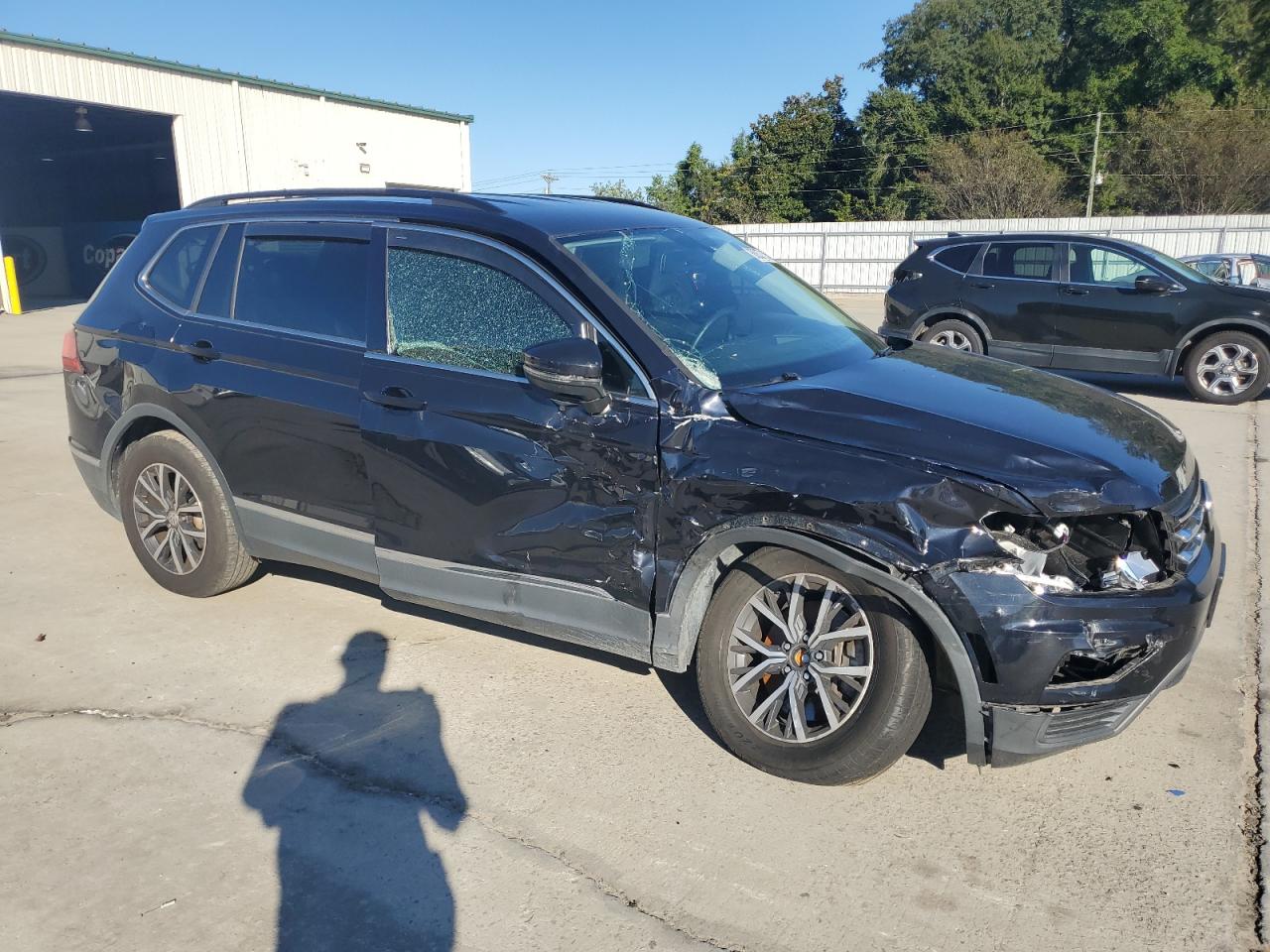 VOLKSWAGEN TIGUAN SE