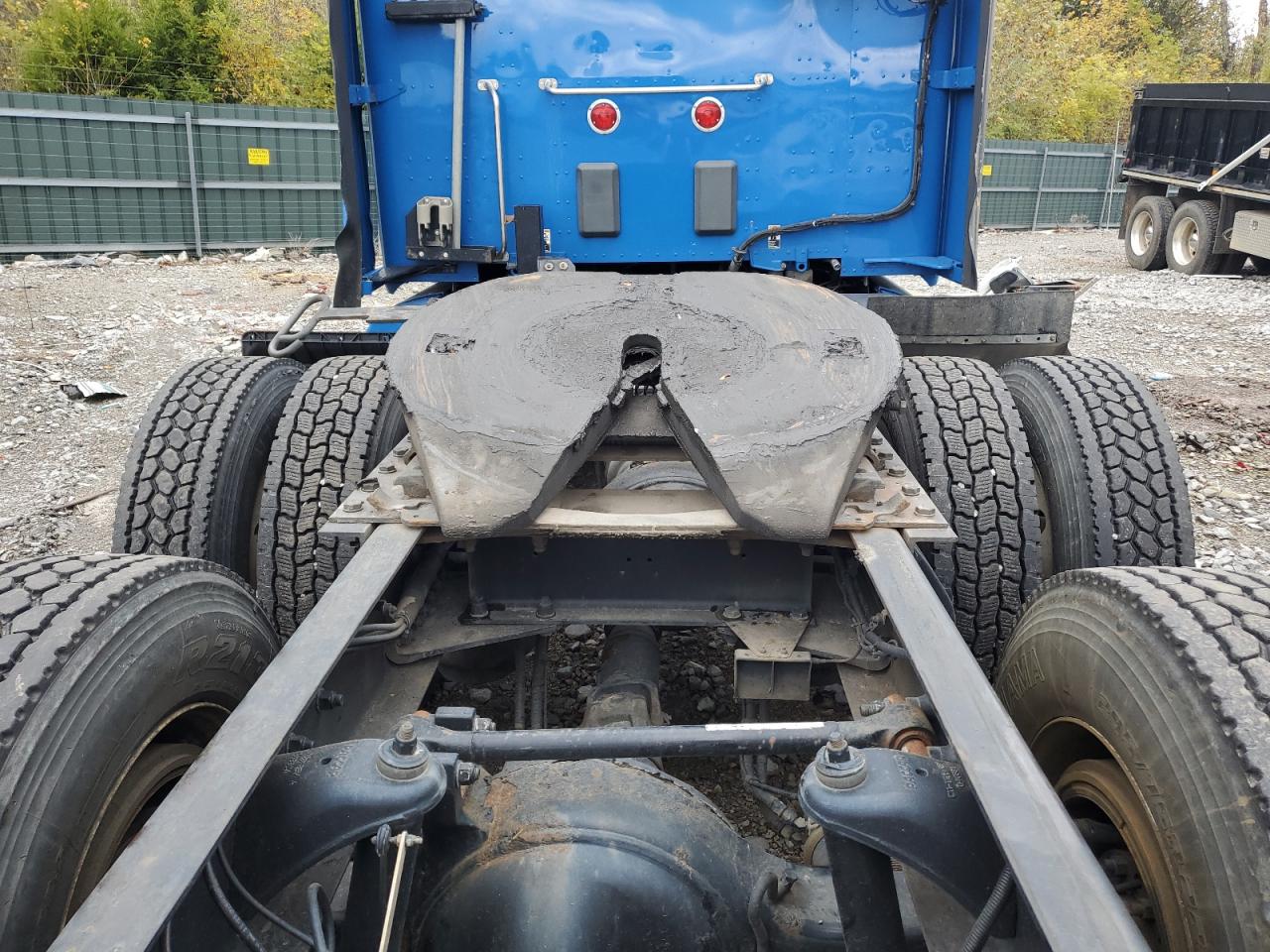 Lot #3302858896 2015 KENWORTH T680