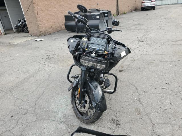 2018 HARLEY-DAVIDSON FLTRXS ROA 1HD1KTC16JB675389