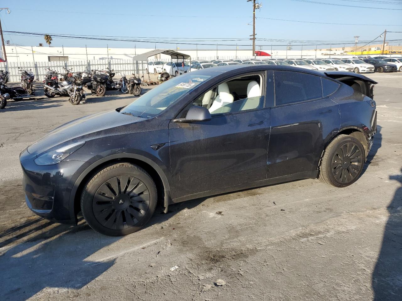 TESLA MODEL Y
