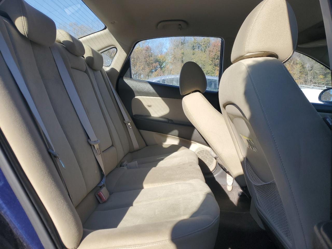 HYUNDAI ELANTRA BLUE