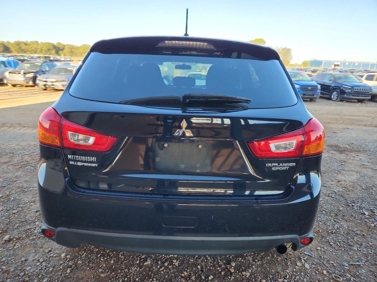 MITSUBISHI OUTLANDER ES