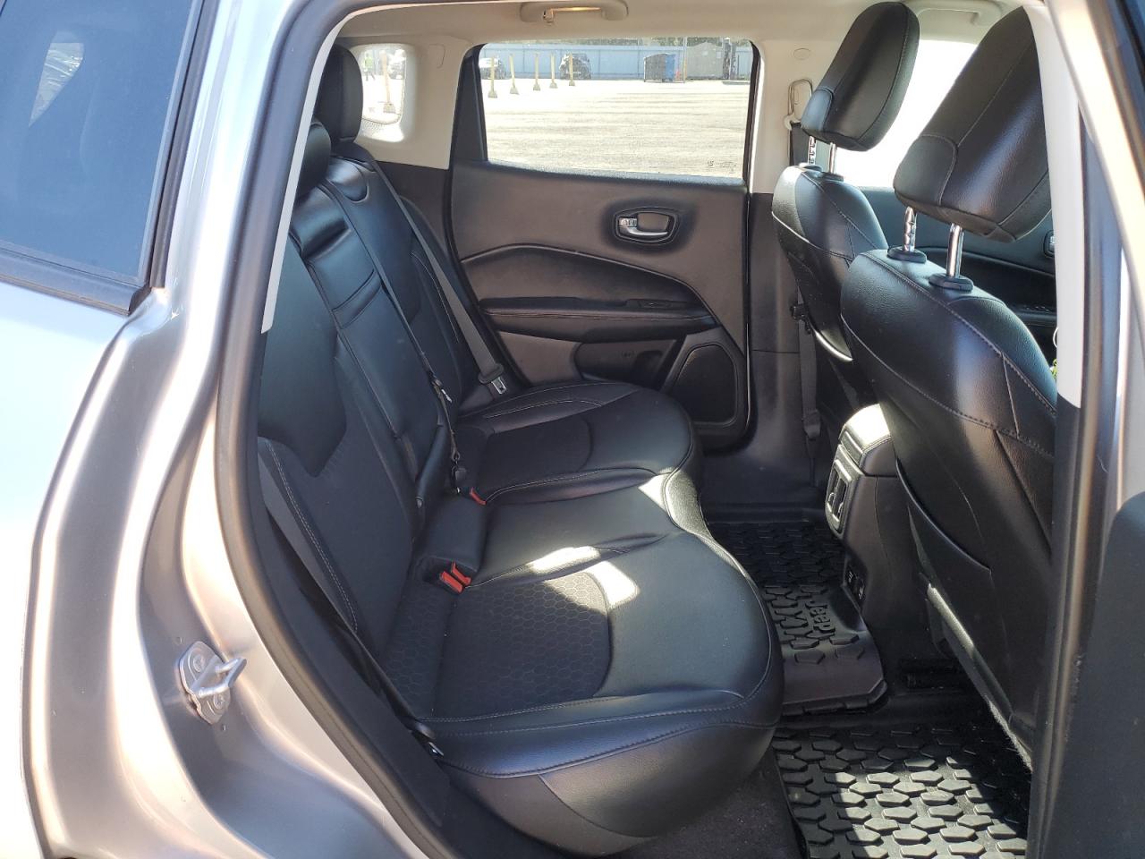 JEEP COMPASS LATITUDE