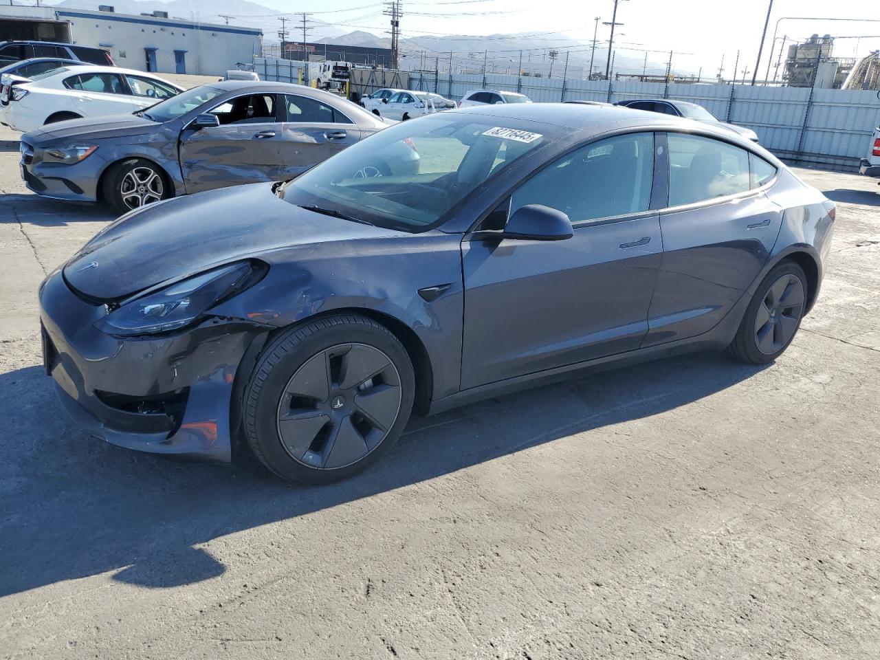 TESLA MODEL 3