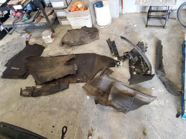 2015 HYUNDAI GENESIS 3. - KMHGN4JE0FU029030