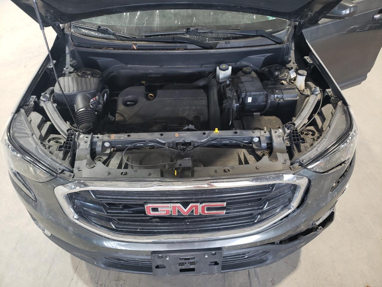 GMC TERRAIN SLE