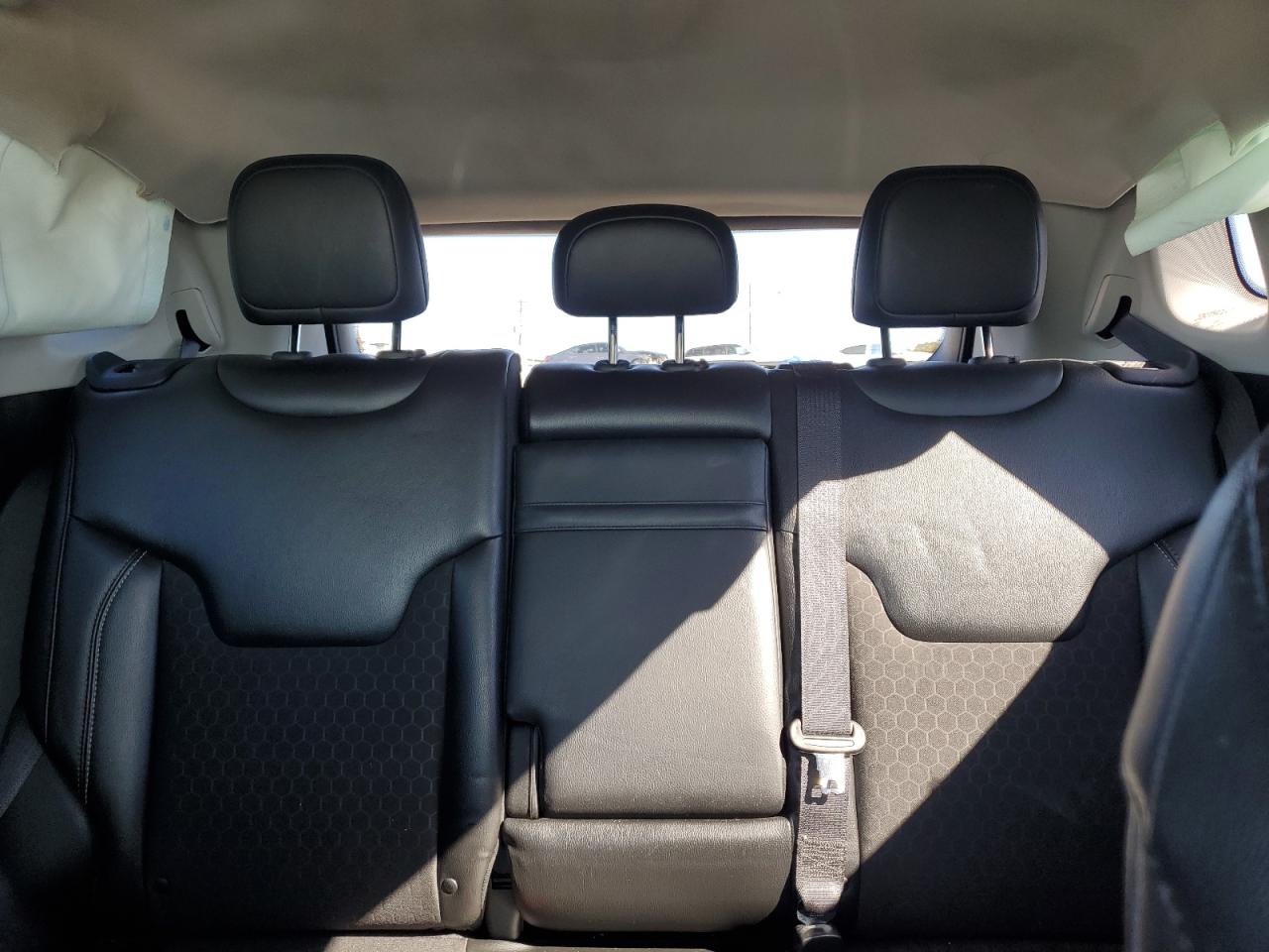 Lot #3318872051 2018 JEEP COMPASS LA