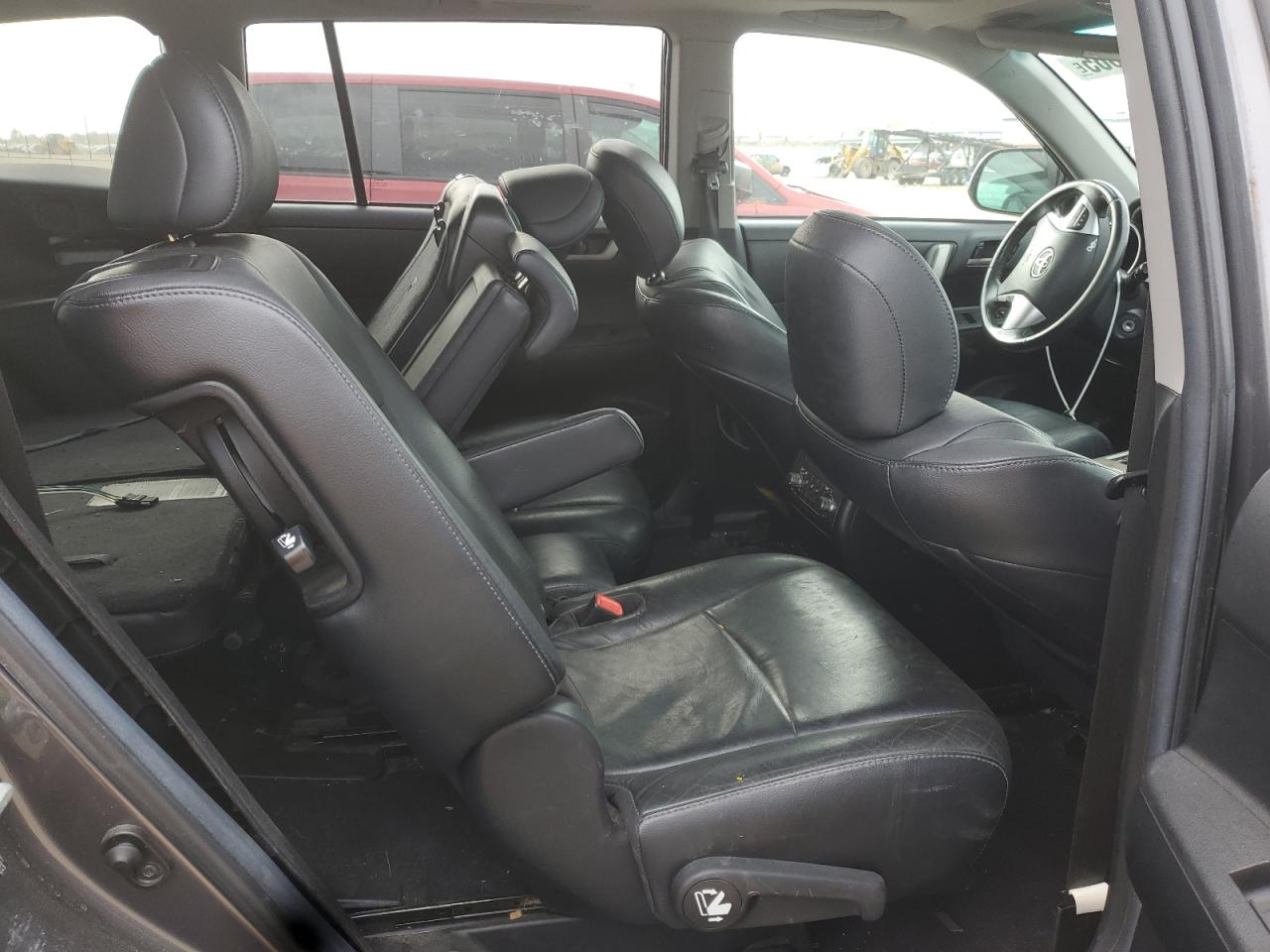 TOYOTA HIGHLANDER BASE