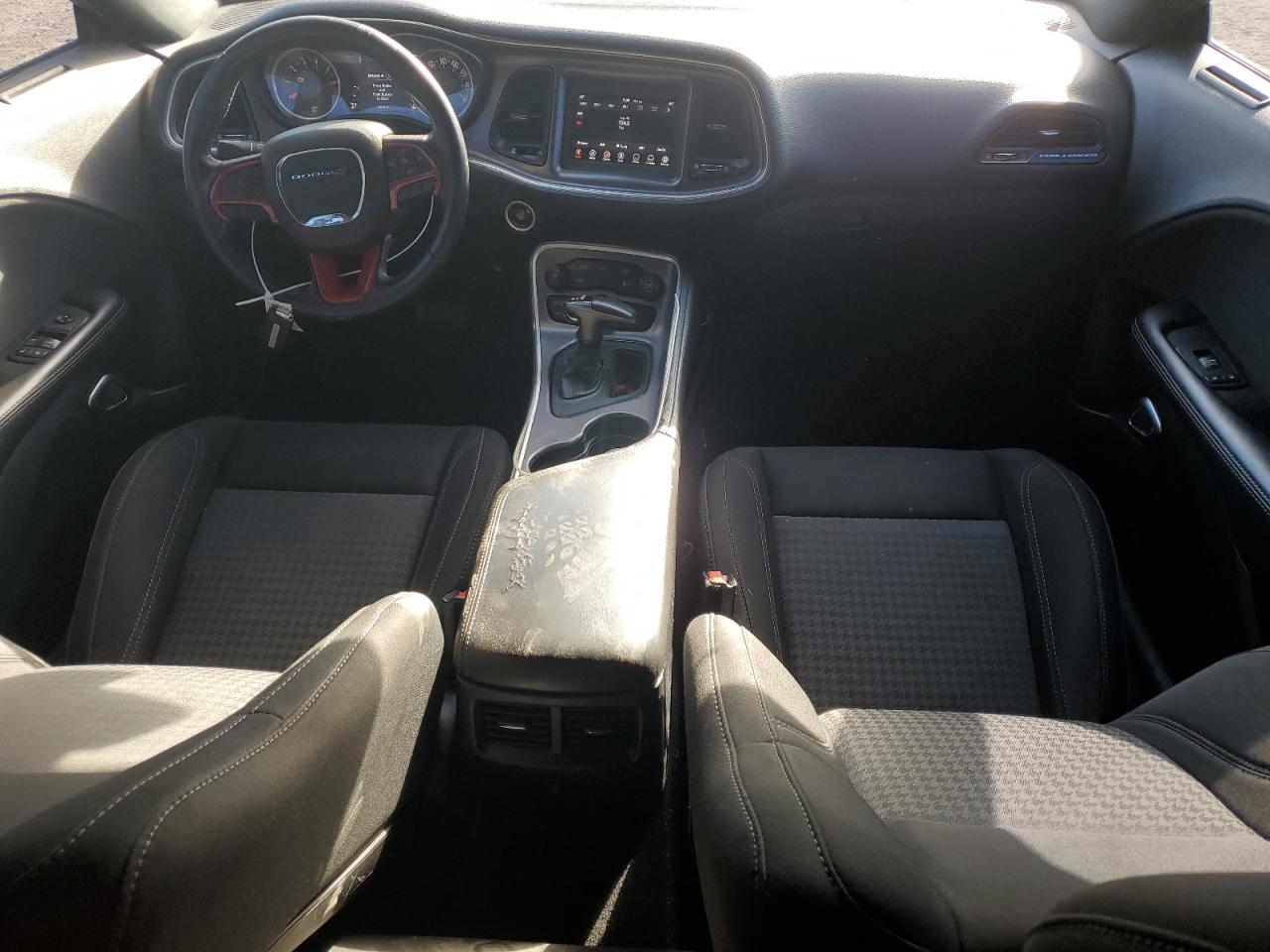 DODGE CHALLENGER SXT