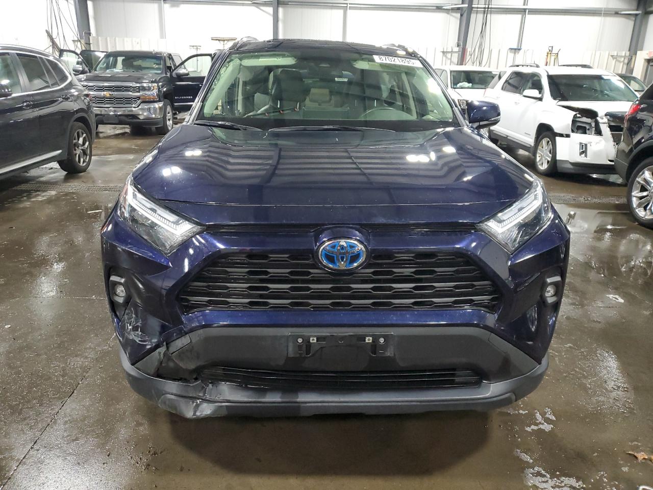 TOYOTA RAV4 XLE PREMIUM