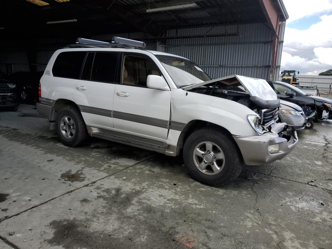 Lot #3283888422 2001 TOYOTA LAND CRUIS