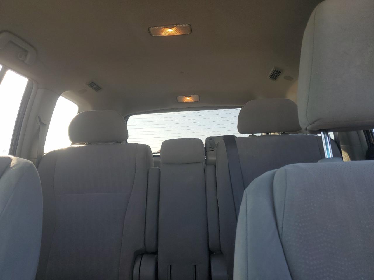 TOYOTA HIGHLANDER BASE