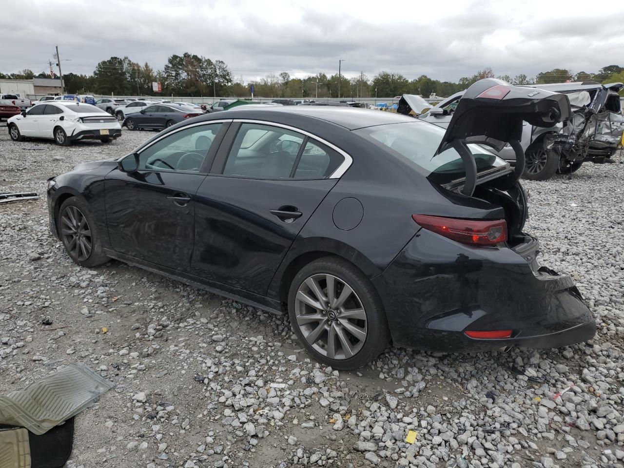 MAZDA 3 SELECT