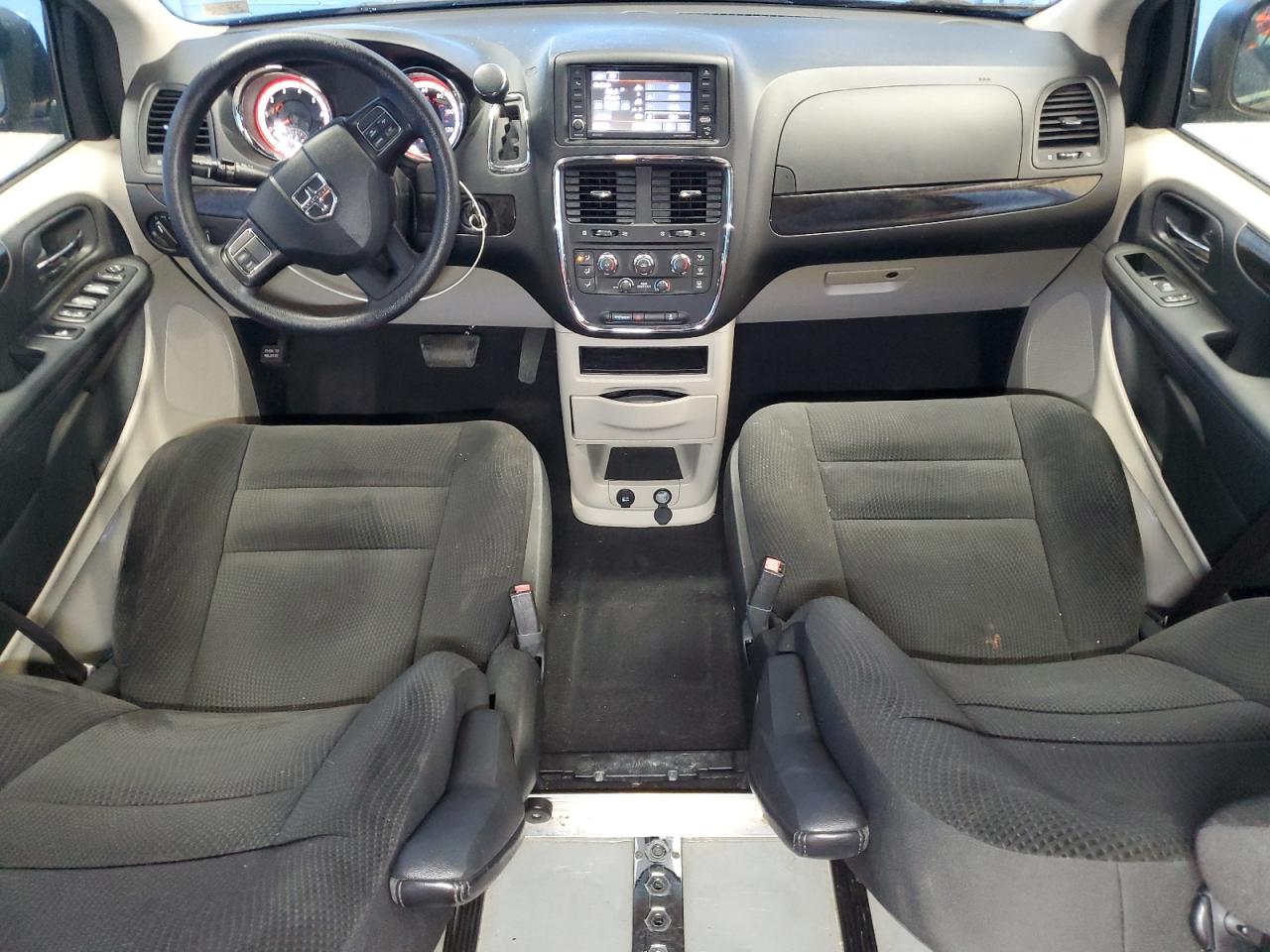 Lot #3279589261 2018 DODGE GRAND CARAVAN SE