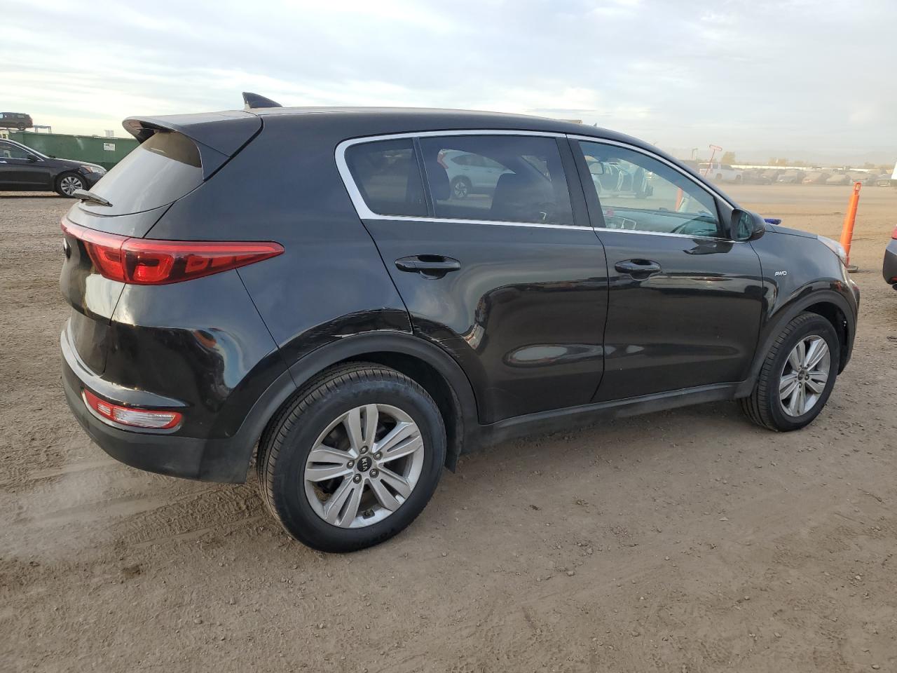 KIA SPORTAGE LX